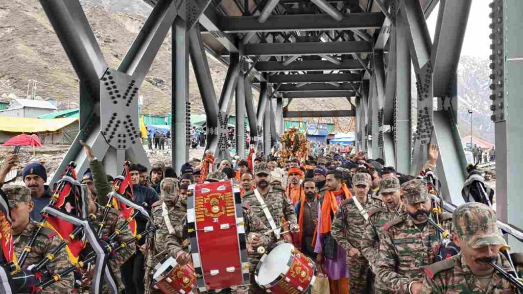 केदारनाथ धाम 2025: कपाट खुले, देखें बाबा केदार के पहले दर्शन की भव्य तस्वीरें - 7C News केदारनाथ धाम 2025 - 7C News